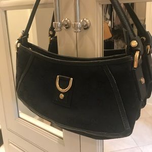 Black Gucci purse
